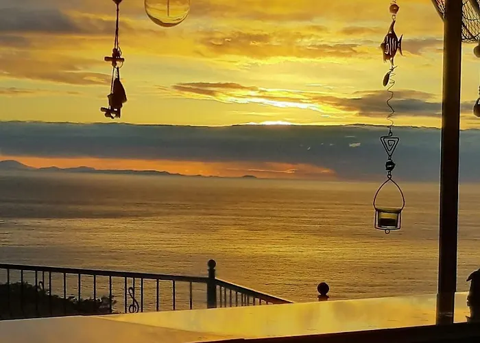 Casa Roja Homestay szállás *