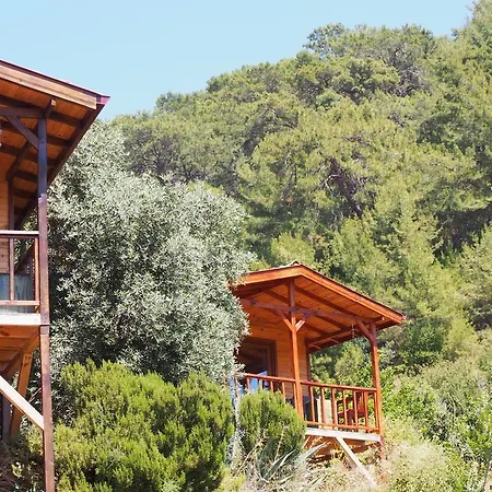 Casa Roja Faralya
